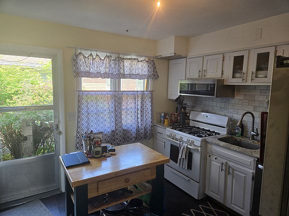 4th image of 766 New Scotland Ave