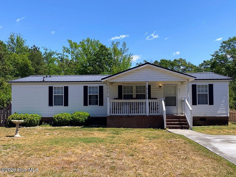 1st image of 821 Lewis Drive