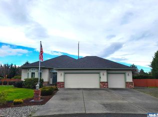 160 Valley Farm Ct, Sequim, WA 98382