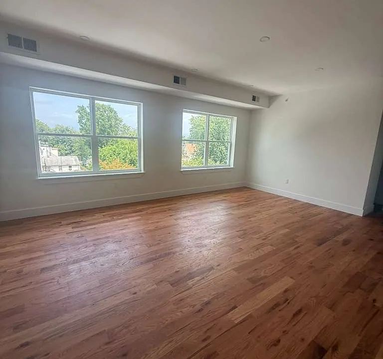 157-159 Roseville Ave #8