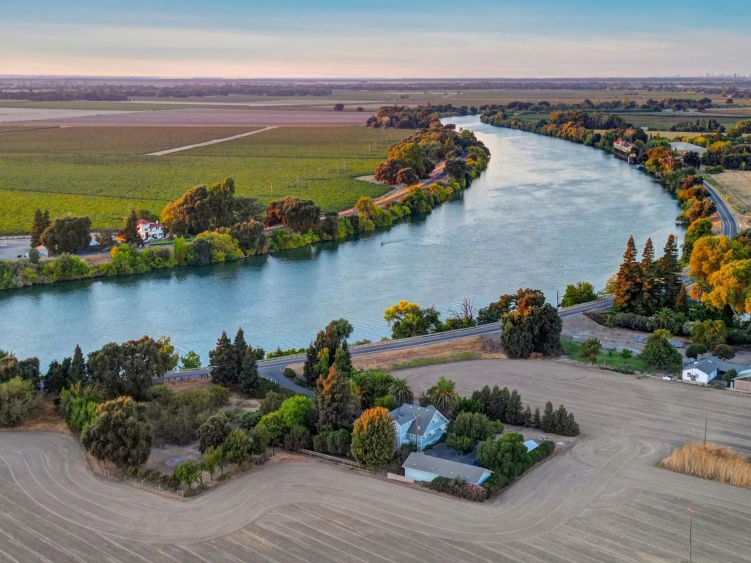 10951 River Road photo 1