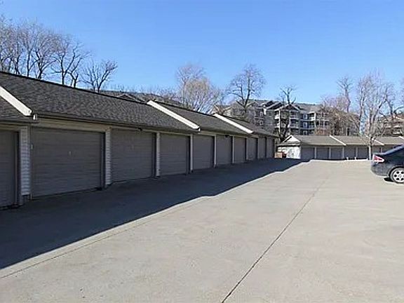 3rd image of 2880 Coral Ct #Max-303