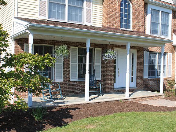 3rd image of 3 Westview Dr