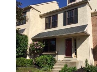 351 Scola Rd, Brookhaven, PA 19015