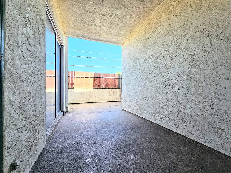 252 Date Ave #F — Photo 22