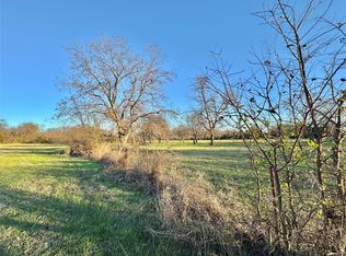 738 Cole St, Gainesville, TX 76240