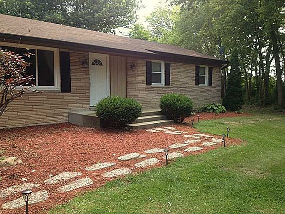 3rd image of 2227 W Orchard Dr