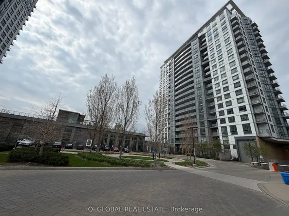 185 Bonis Ave S #310, Toronto, ON M1T 0A4