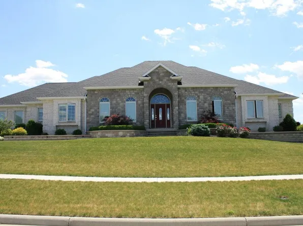 6535 Silver Lake Dr, Findlay, OH 45840