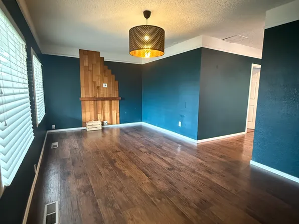 406 E 43rd St, Tacoma, WA 98404