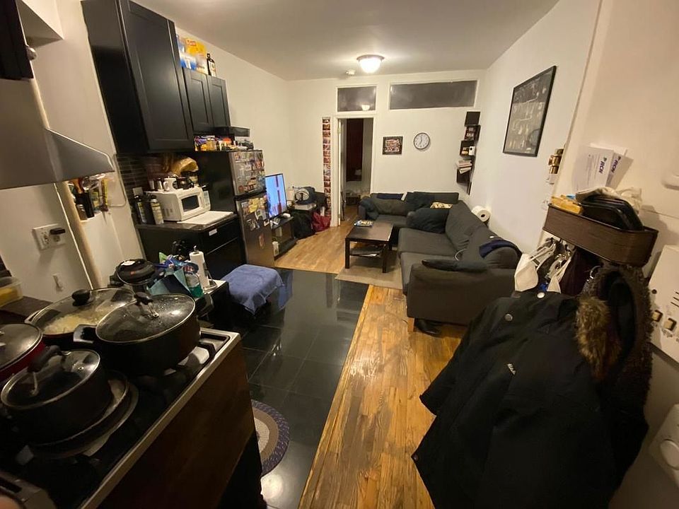 1st image of 322 W 49th St APT 3RE