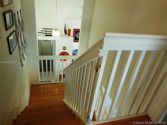 3rd image of 4920 SW 33rd Ter