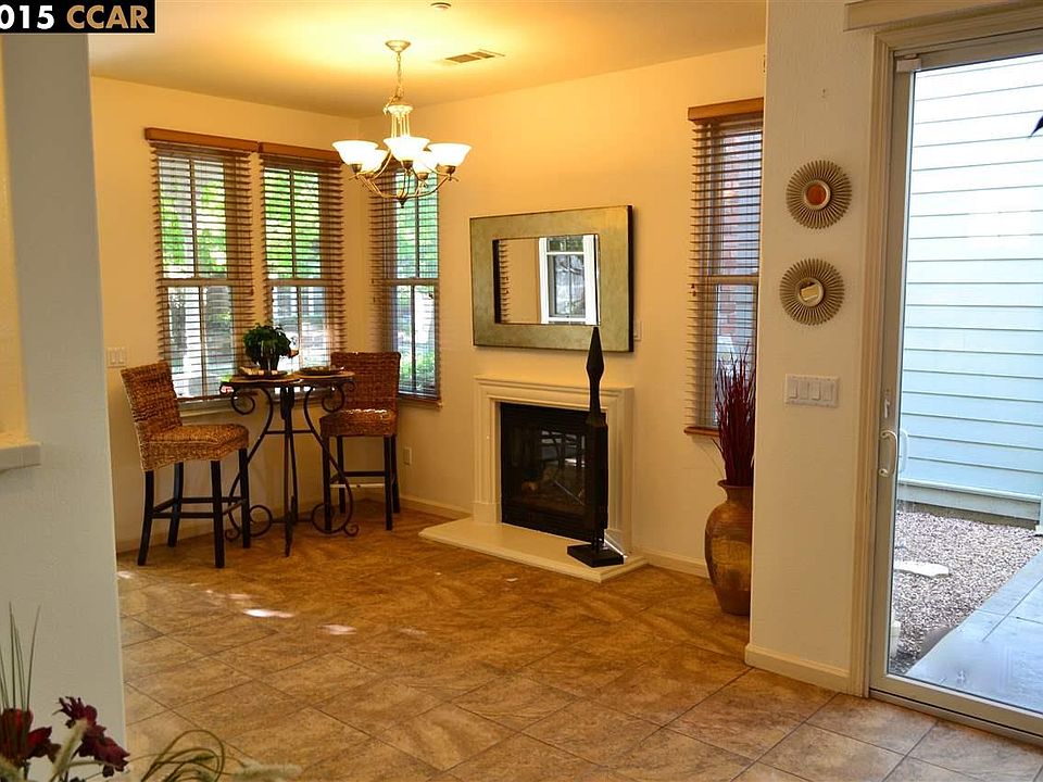 1st image of 1078 Baywood Ln