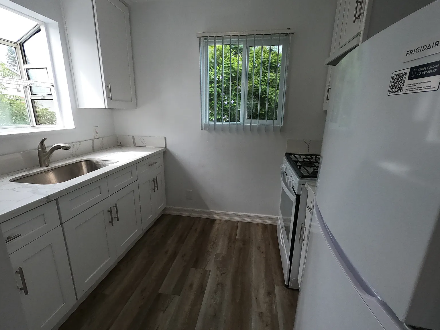 2 bed, 676 sqft, $2,395 — Photo 3