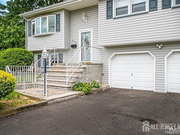 2nd image of 559 Wood Ave