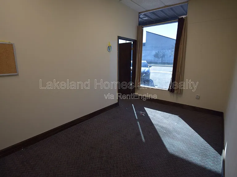 835 N Lake Parker Ave — Photo 18