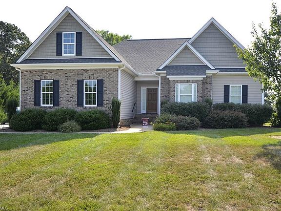2nd image of 421 Hush Hickory Trce