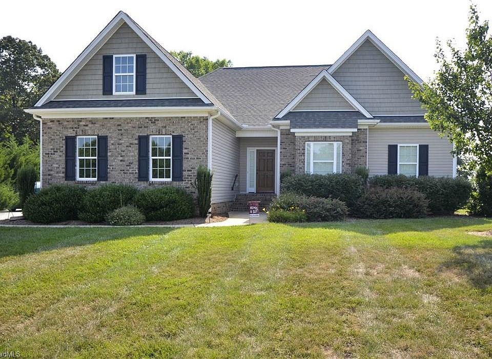 1st image of 421 Hush Hickory Trce