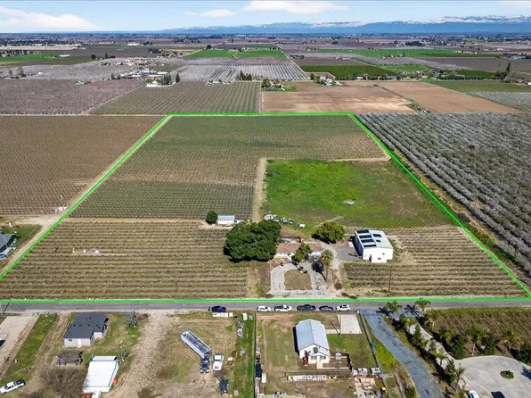 11430 E Saginaw Ave, Selma, CA 93662