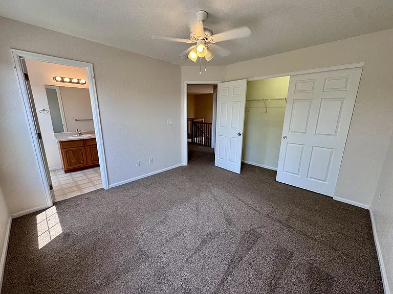 7031 S Oak Hill Cir — Photo 20