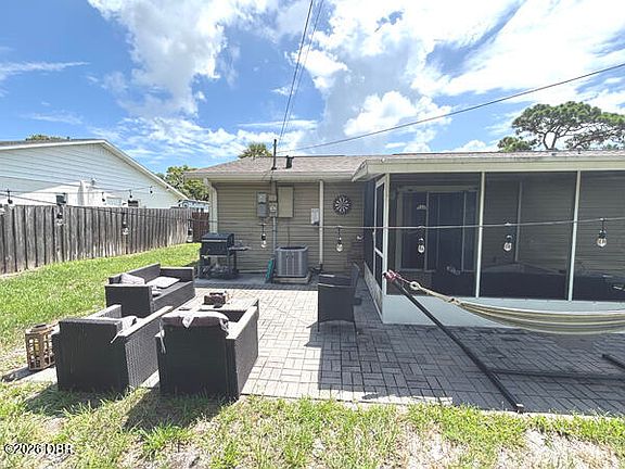 5th image of 2628 Juniper Dr