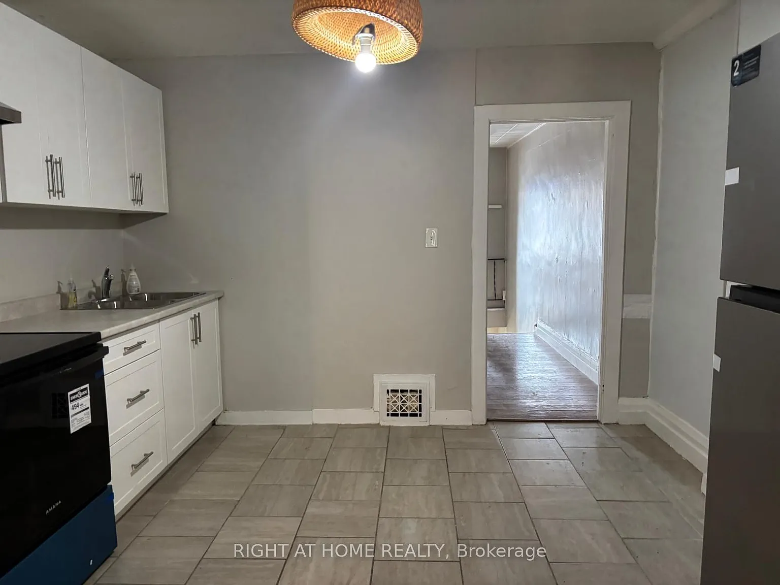 3 bed, $2,500 — Photo 4