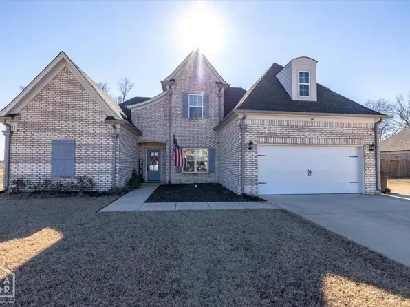 648 Robinson Dr, Marion, AR 72364