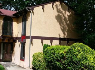413 Sonora Ln, Sicklerville, NJ 08081