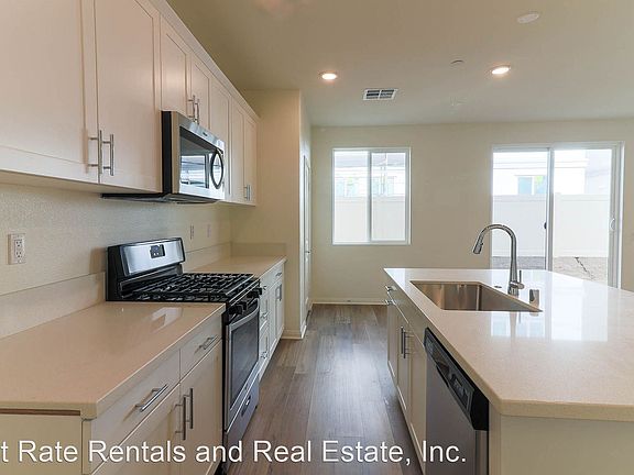 3rd image of 24916 Lear Ln