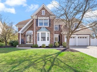 12 Puddingstone Way, Warren, NJ 07059