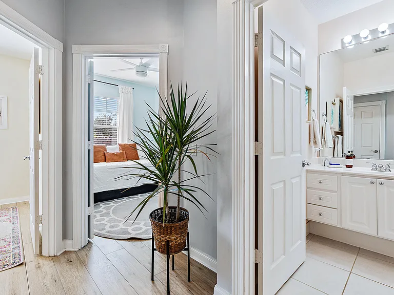 116 Caravelle Dr — Photo 25