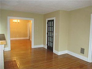 5th image of 251 Norwood Ave
