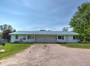 19625 Doyle Rd, Gregory, MI 48137