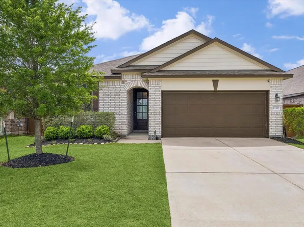 13317 Emerald Mallard Dr, La Marque, TX 77568