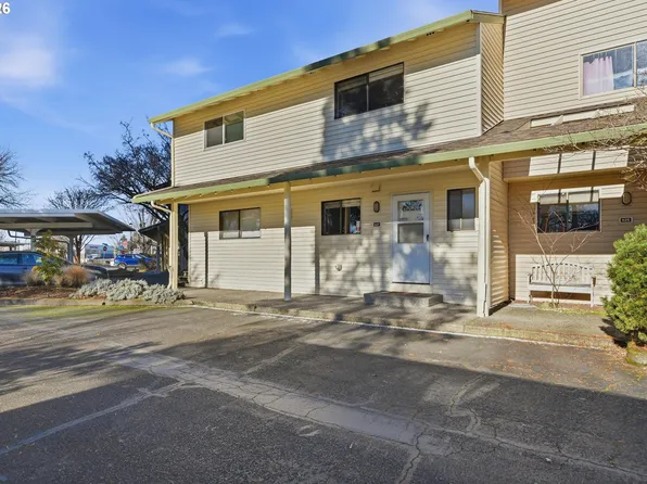 627 N Hayden Bay Dr, Portland, OR 97217