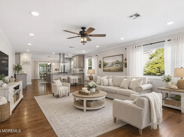 15 Encinitas Drive, Toms River, NJ 08757