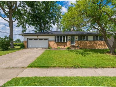 632 Woodmere Dr, Berea, OH, 44017