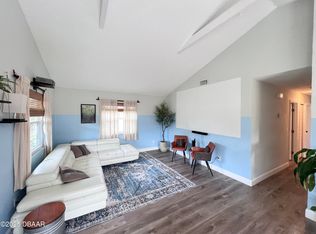 805 Hamilton St, New Smyrna Beach, FL 32168