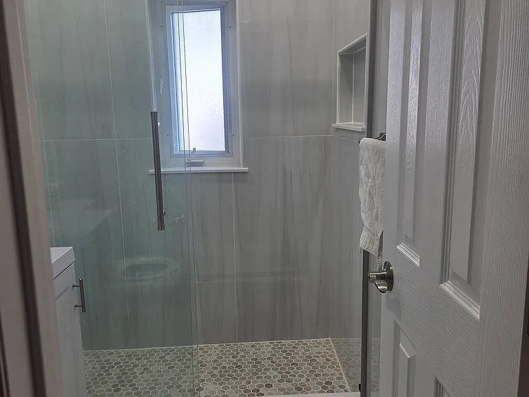 239 Hollywood Ave #1 — Photo 8