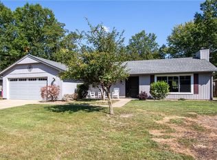 9829 Plum Brook Ln, Strongsville, OH