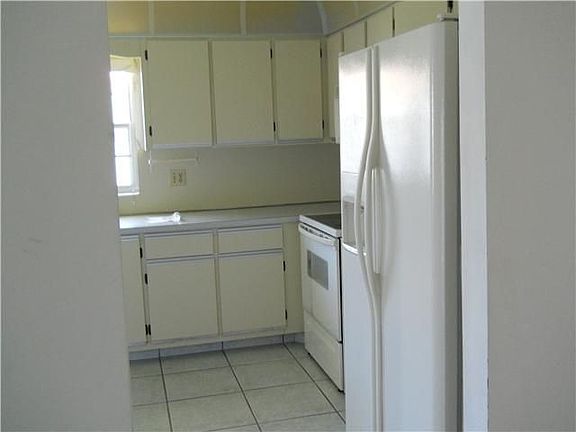 5th image of 3810 Da Vinci Cir