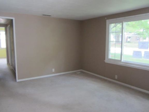 2nd image of 2609 Sampson St