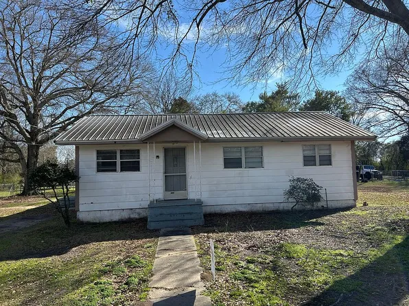 1152 E Patton St, Tallassee, AL 36078