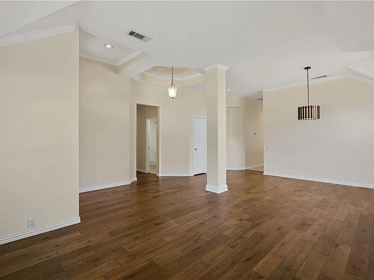 6701 Candlecreek Ln — Photo 17