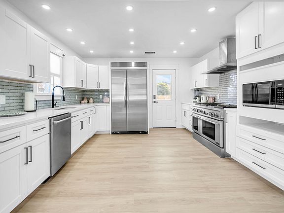 4th image of 1207 Quailwood Dr