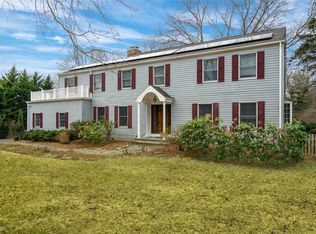 8 Maple Rd, Setauket, NY 11733