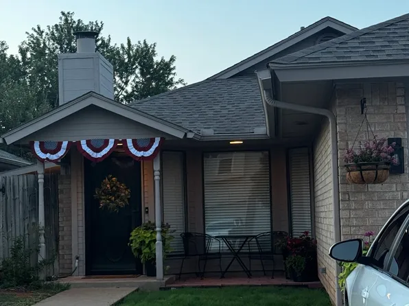 1049 SW 103rd Ter, Oklahoma City, OK 73139