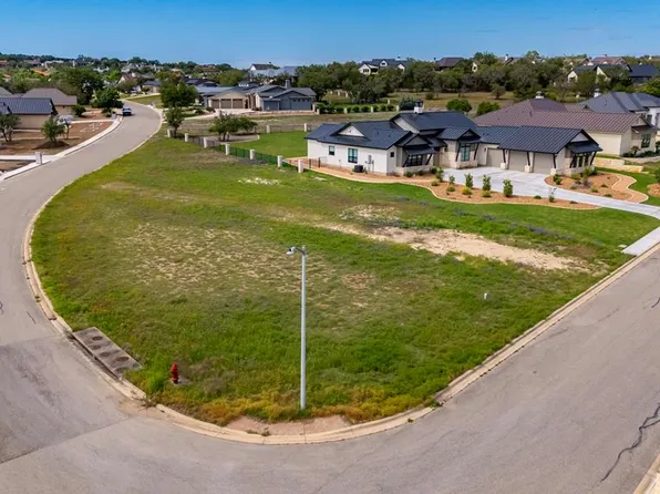 1024 Pinnacle Vw E, Kerrville, TX 78028