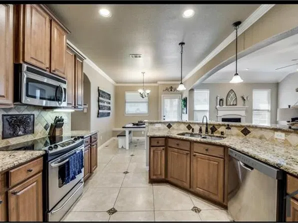 205 Chinaberry Trl, Forney, TX 75126