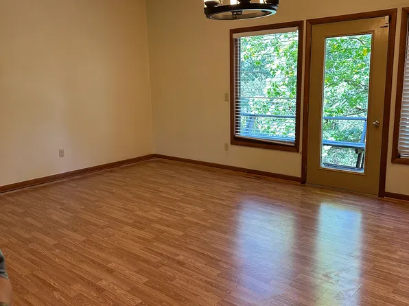 317 Skyview Dr, Cumberland, MD 21502